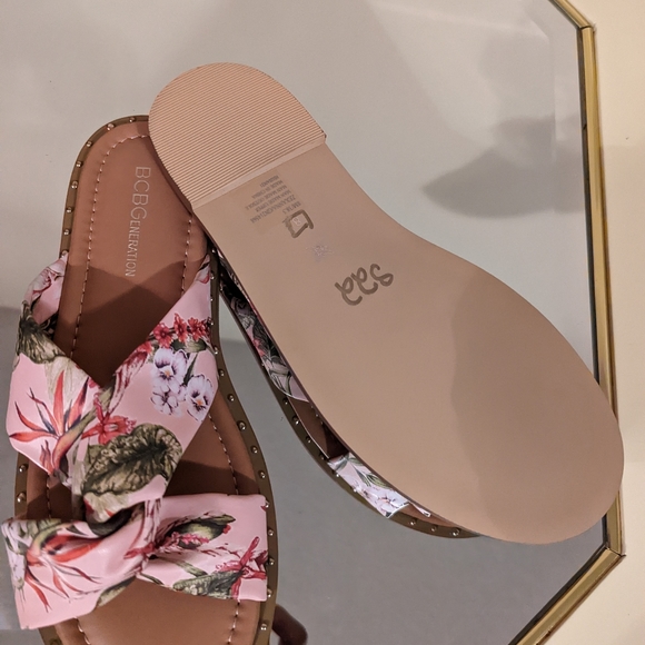 BCBG - Picture 3 of 3